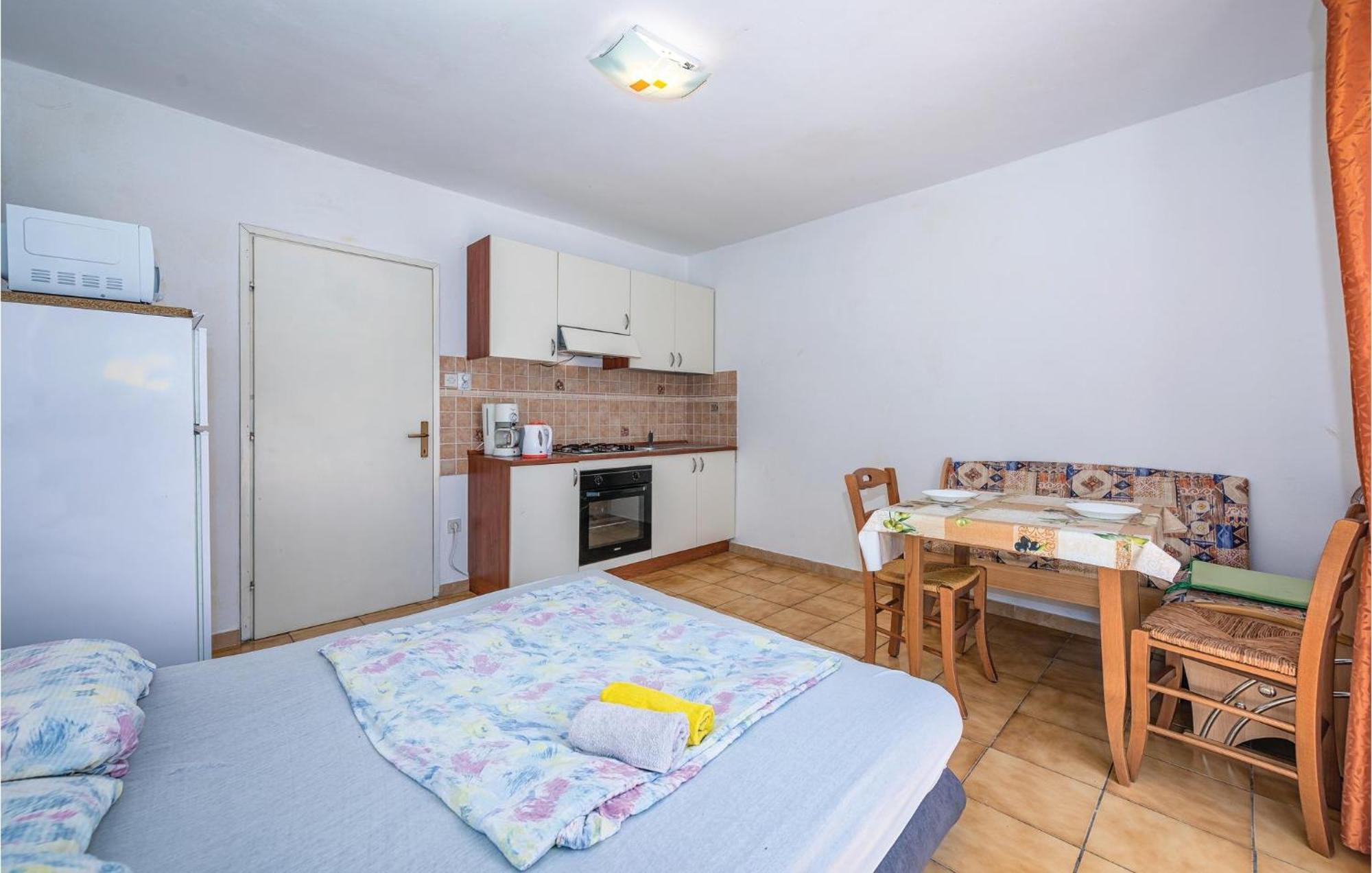 Amazing Apartment In Rovinj With Wifi Kültér fotó
